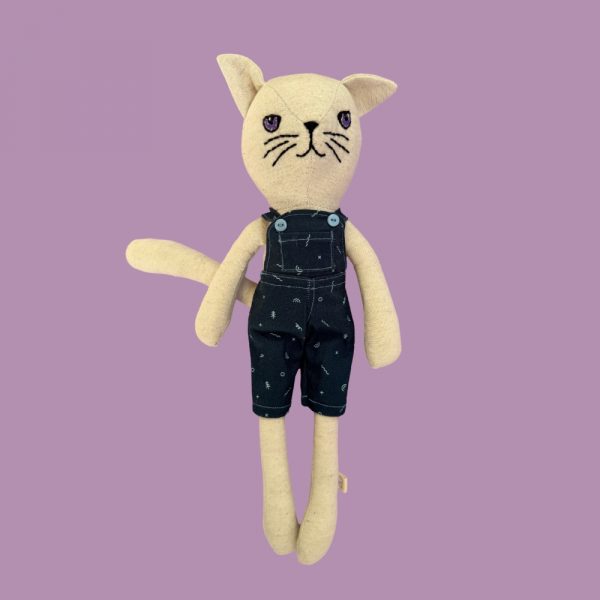 Gato con overol - Image 2
